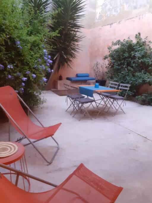 Arlette La Petite Maison Arlesienne Exterior photo